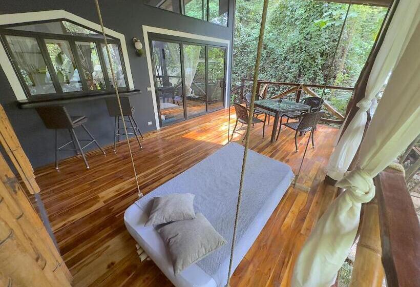 فندق Canaima Chill House