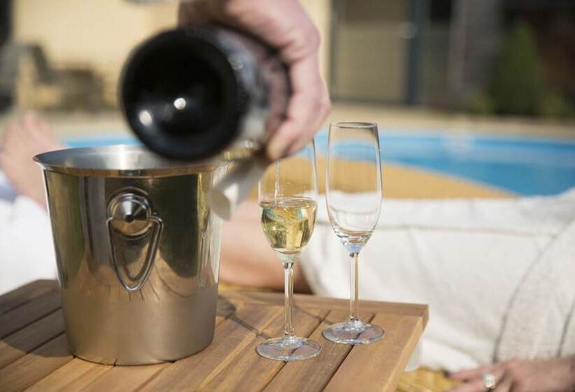 ホテル De Maretak