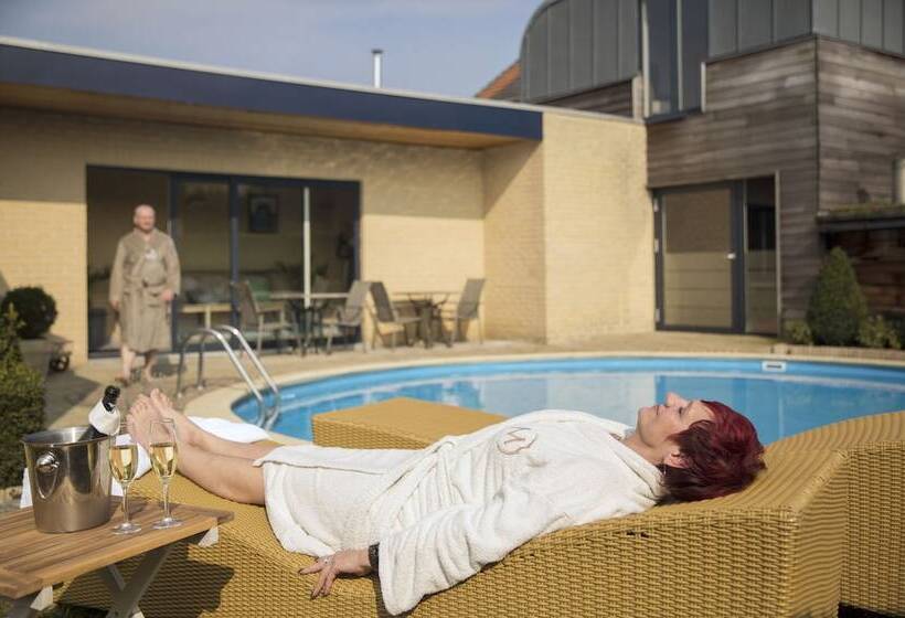 ホテル De Maretak