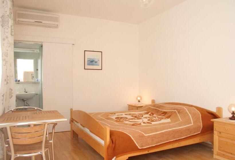 Отель Double Room Korcula 4356c