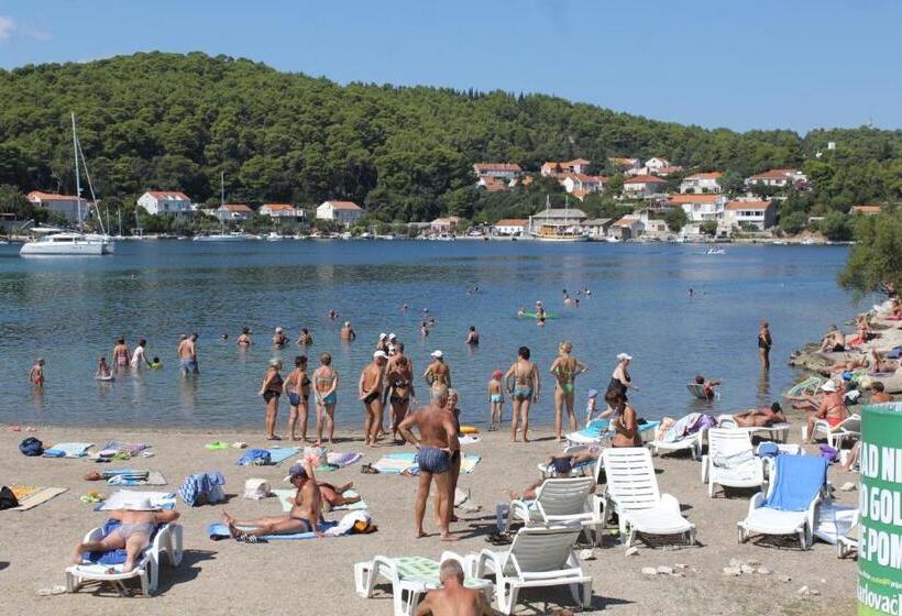 Отель Double Room Korcula 4356c