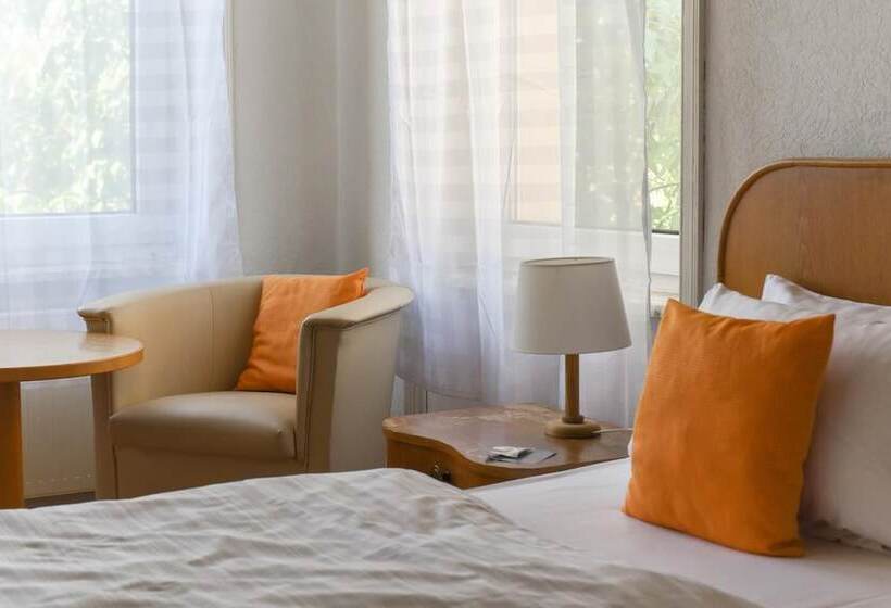 هتل Ducky’s Restaurant | Events |