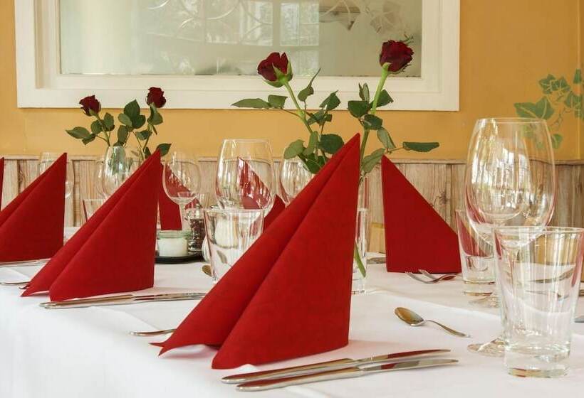 هتل Ducky’s Restaurant | Events |