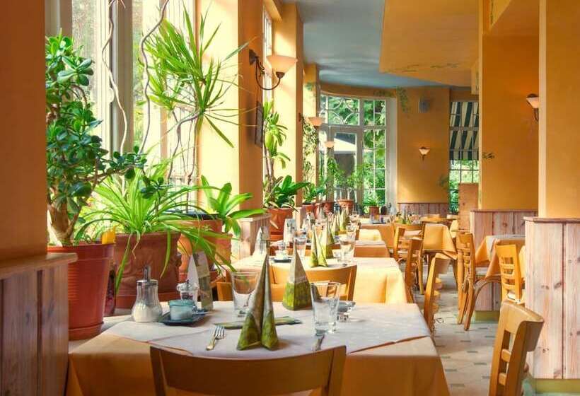 هتل Ducky’s Restaurant | Events |