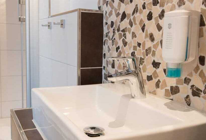 هتل Ducky’s Restaurant | Events |