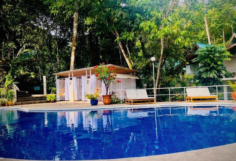 Отель Ecotica Boutique