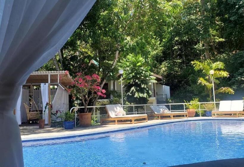 Отель Ecotica Boutique