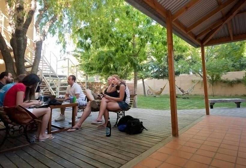 هتل El Gualicho Hostel