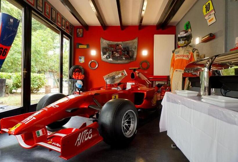 Отель Enzo Hôtels   St Eloy Metz Amneville By Kyriad Direct