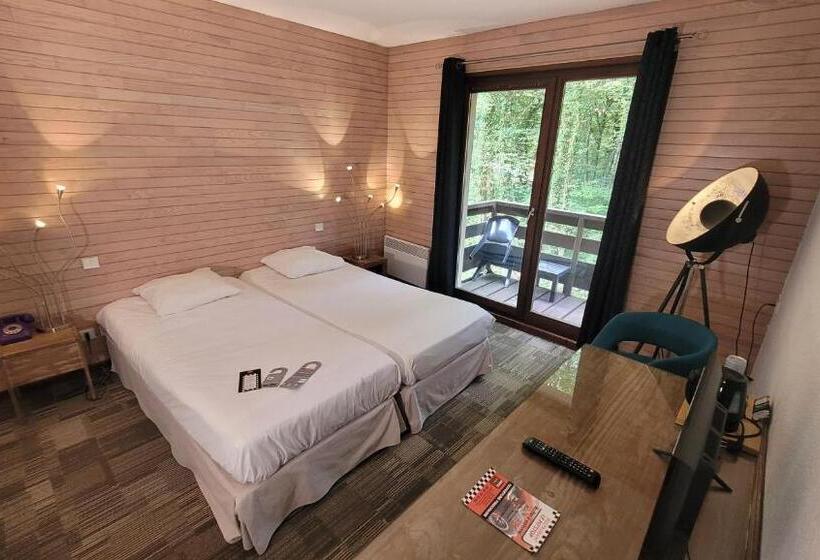 Отель Enzo Hôtels   St Eloy Metz Amneville By Kyriad Direct