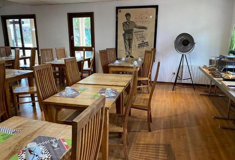 Отель Enzo Hôtels   St Eloy Metz Amneville By Kyriad Direct