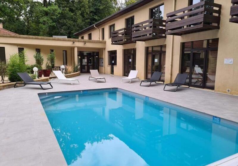 Отель Enzo Hôtels   St Eloy Metz Amneville By Kyriad Direct