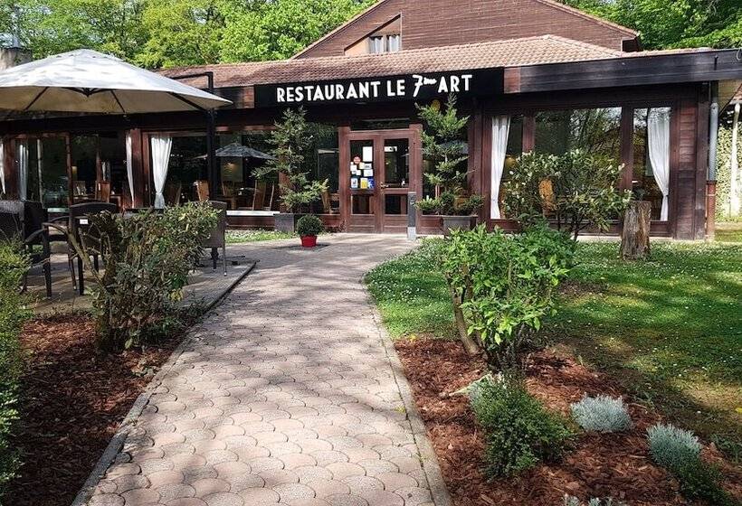 Отель Enzo Hôtels   St Eloy Metz Amneville By Kyriad Direct