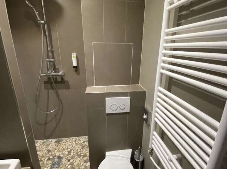 Отель Enzo Hôtels   St Eloy Metz Amneville By Kyriad Direct