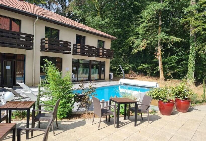 Отель Enzo Hôtels   St Eloy Metz Amneville By Kyriad Direct