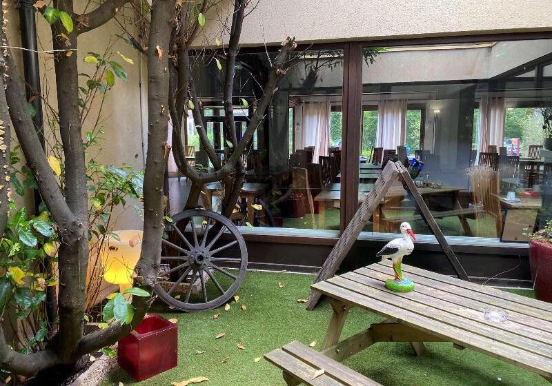 Отель Enzo Hôtels   St Eloy Metz Amneville By Kyriad Direct