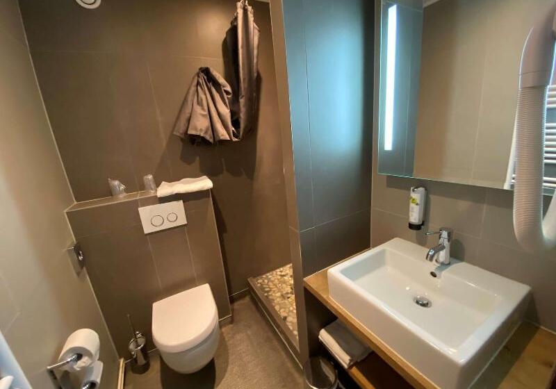 Отель Enzo Hôtels   St Eloy Metz Amneville By Kyriad Direct