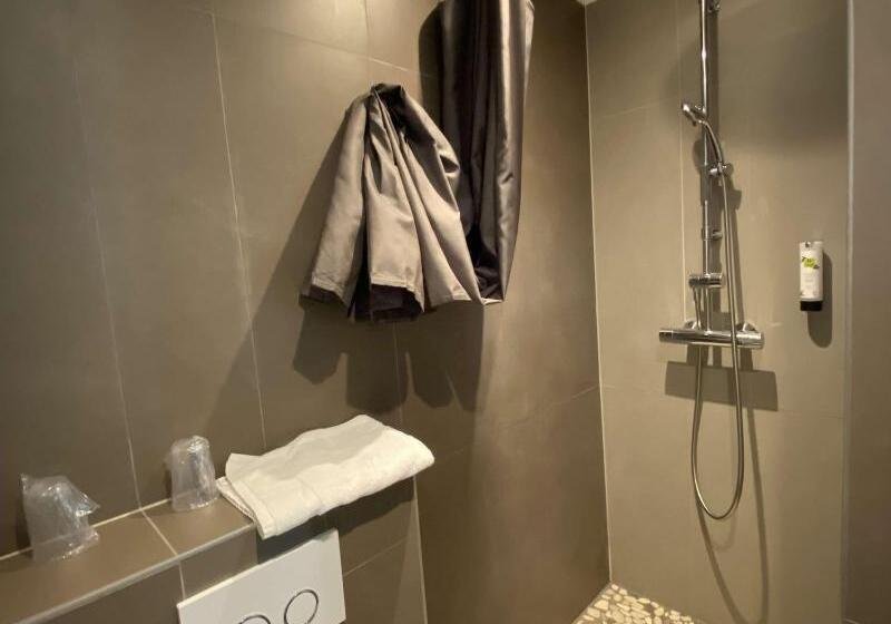 Отель Enzo Hôtels   St Eloy Metz Amneville By Kyriad Direct