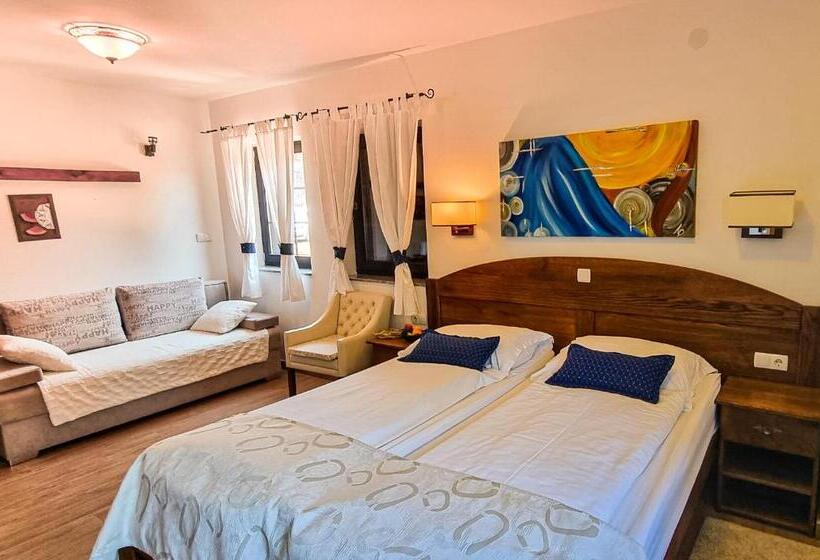 בית מלון כפרי Green Garden Plitvice Lakes