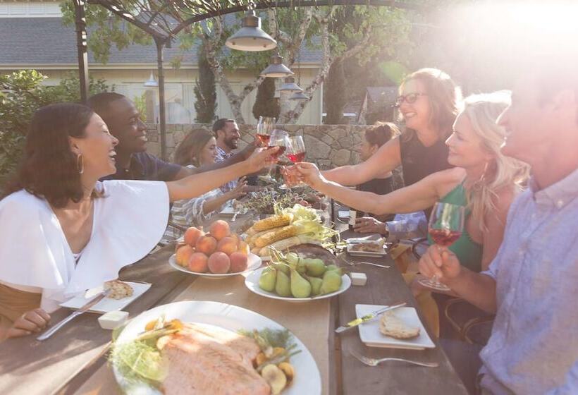 酒店 Farmhouse Inn