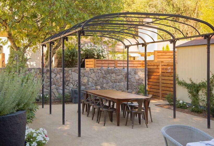 酒店 Farmhouse Inn