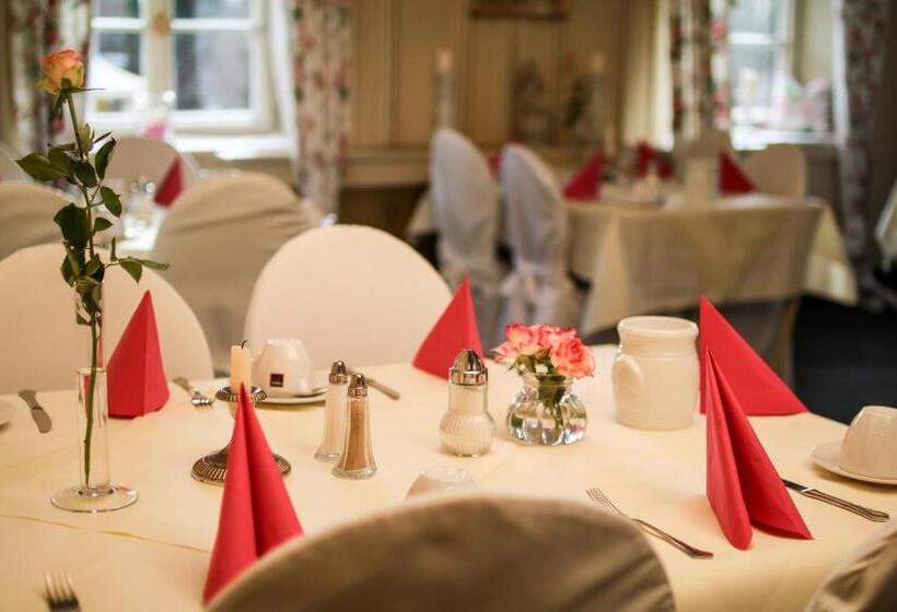 فندق Gasthaus Fischerrosl