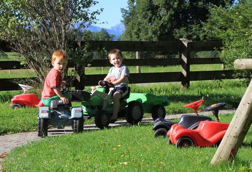 Отель Gasthof Lamprecht