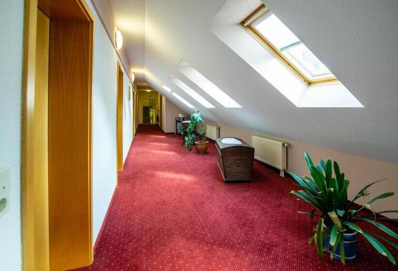 Отель Gasthof Zur Heinzebank