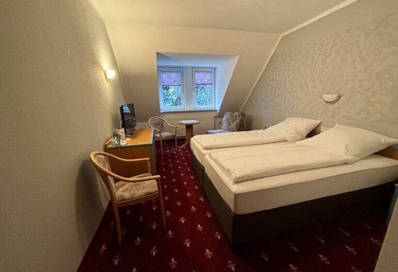 Отель Gasthof Zur Heinzebank