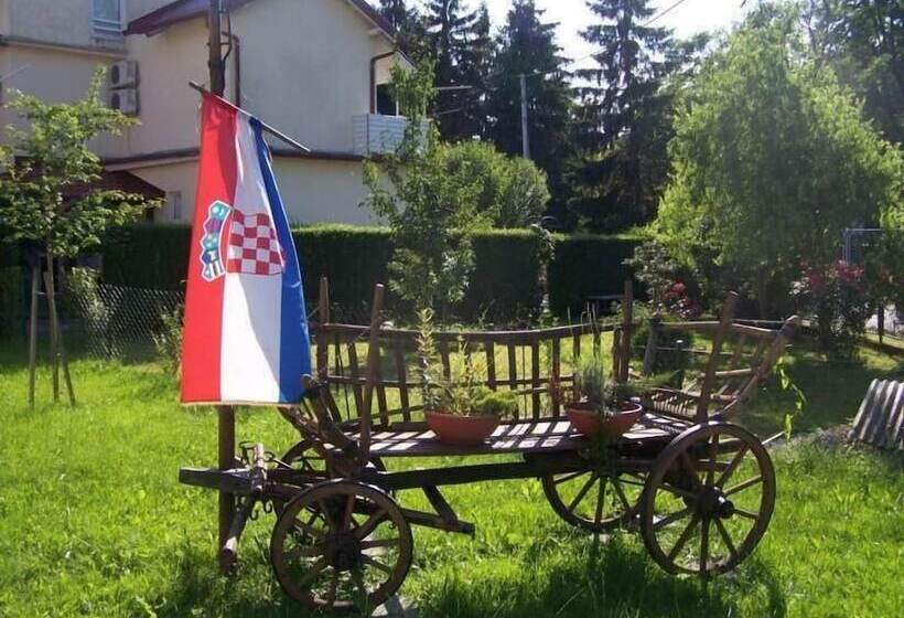 فندق Guest House Ivac Inn Zagreb Airport