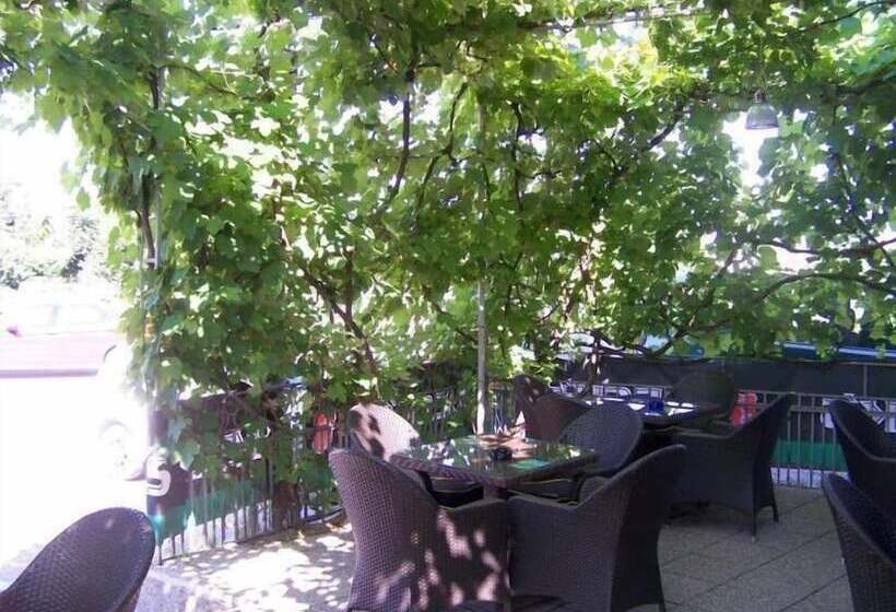 فندق Guest House Ivac Inn Zagreb Airport