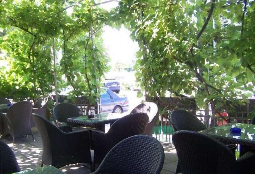 فندق Guest House Ivac Inn Zagreb Airport