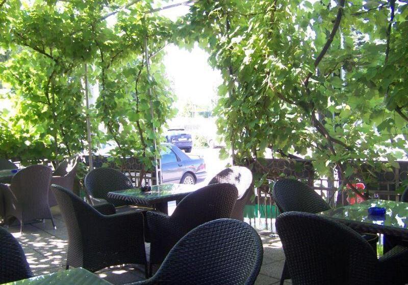 فندق Guest House Ivac Inn Zagreb Airport