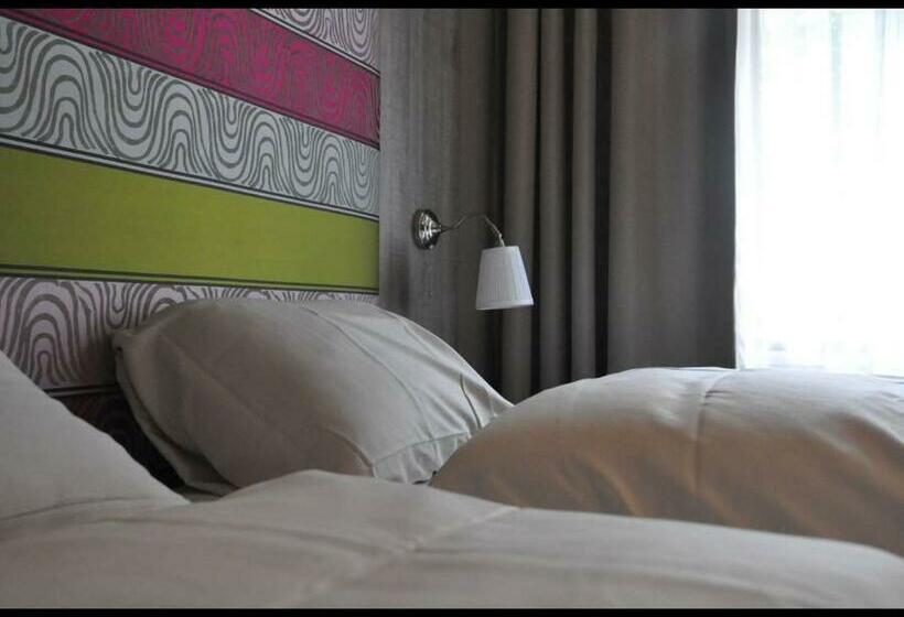 هتل Herberg  T Voshoes