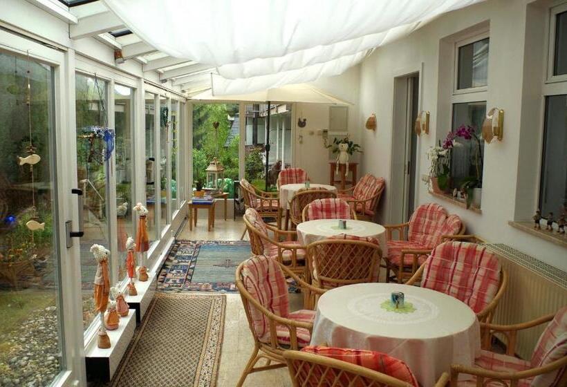 Отель Pension Zum Löwen, Sauna, Parkplatz, Frühstück