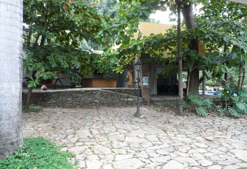 Отель Hostal Casa Ram