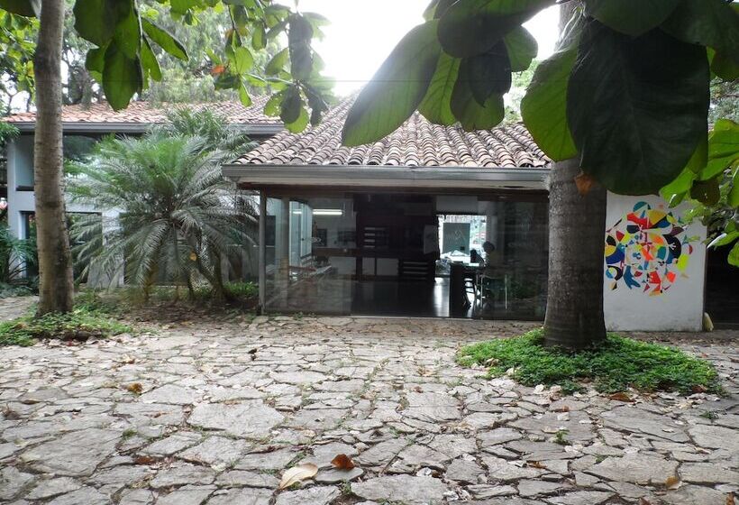 Отель Hostal Casa Ram