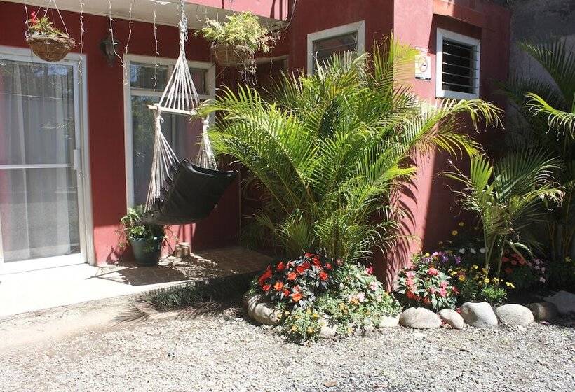 בית מלון כפרי & Hostel Sloth Backpackers