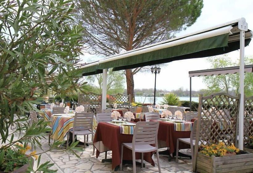 ホテル Hostellerie Du Lac