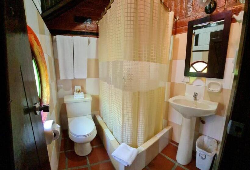 فندق Jardines De Chamana