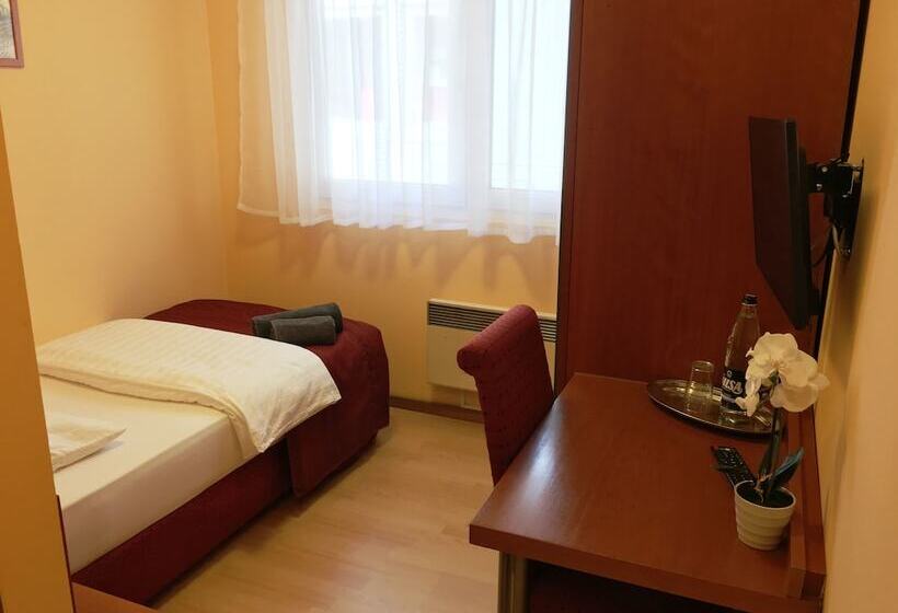 호텔 Jelinski Beherbergungsstätten