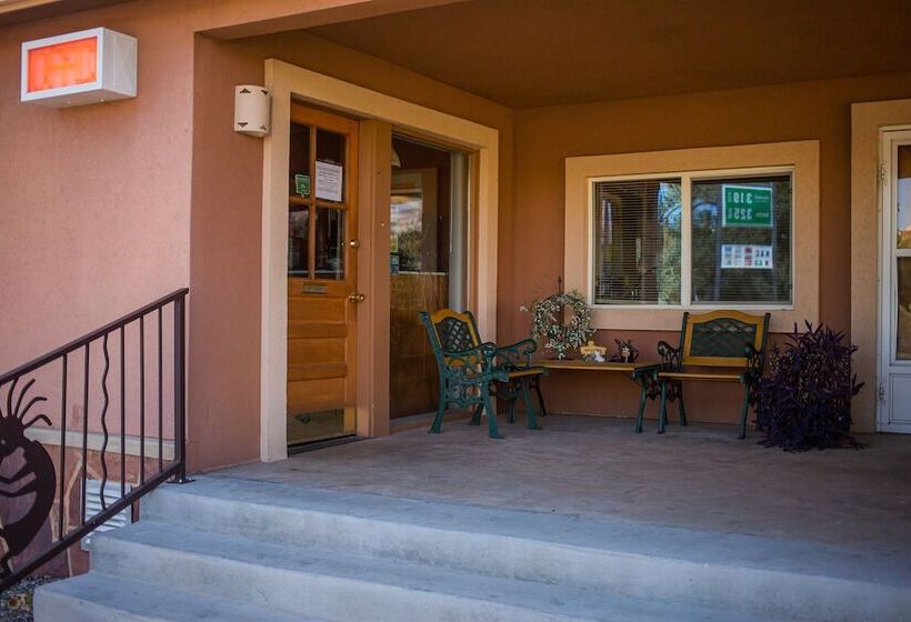 فندق Kokopelli Inn