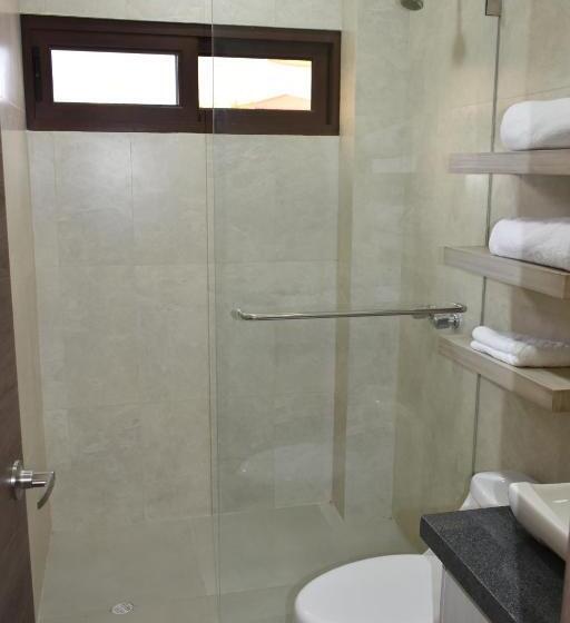 هتل La Laguna Galapagos