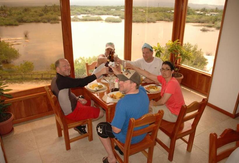 هتل La Laguna Galapagos