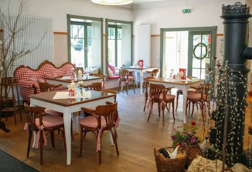 فندق Landhaus Töpferhof Bei Travemünde