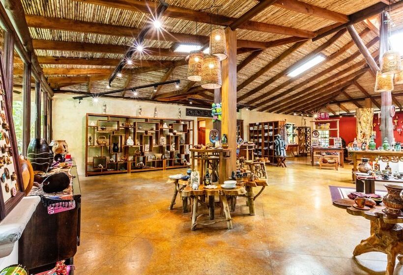 فندق Lost Iguana Resort And Spa