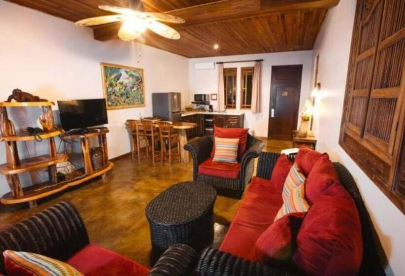 호텔 Lost Iguana Resort And Spa