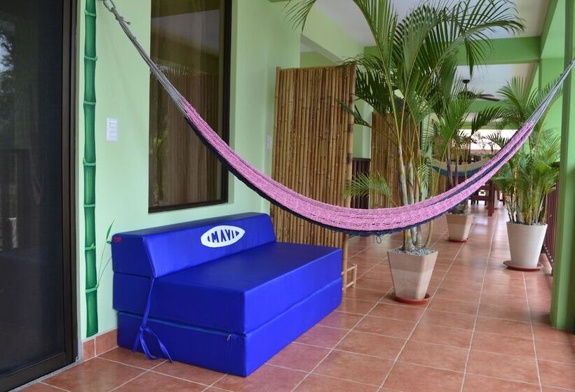 فندق Mavi Surf