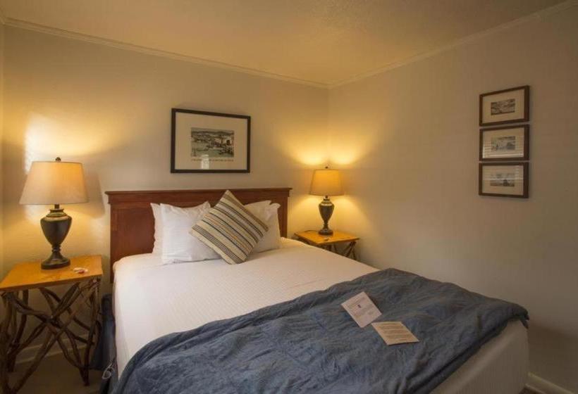 هتل Mcbee Cottages