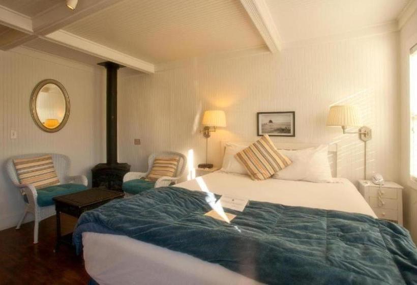 هتل Mcbee Cottages